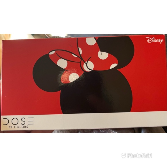 Dose of Color x Disney Minnie Mouse palette - Picture 3 of 5